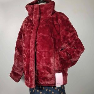 NWT AVEC LES FILLES SHORT GROOVED FAUX FUR PUFFER COAT - L
